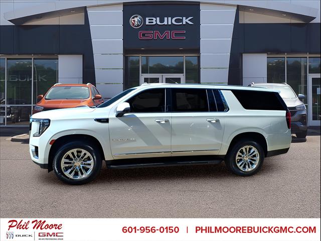 2022 GMC Yukon XL SLT
