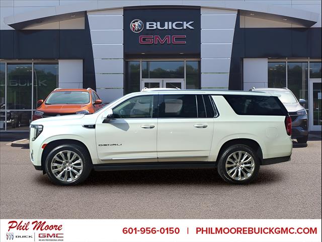 2022 GMC Yukon XL Denali
