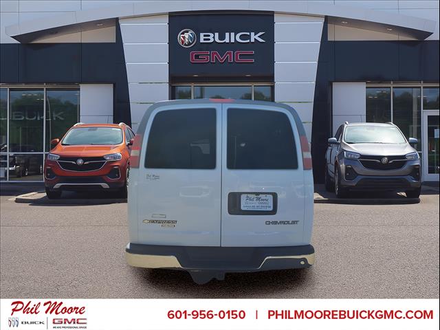 2005 Chevrolet Express 