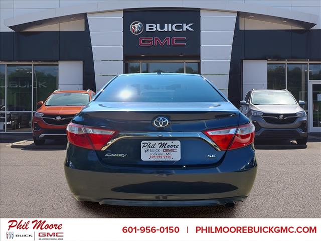 2015 Toyota Camry SE
