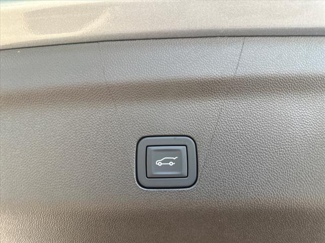 2025 GMC Yukon XL Elevation