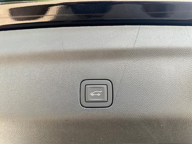 2025 GMC Yukon XL Elevation