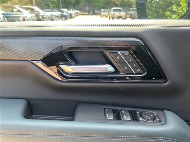 2025 GMC Yukon XL AT4