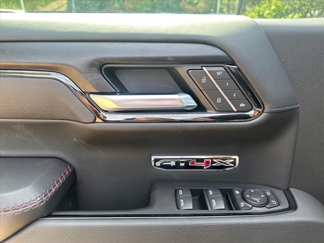 2025 GMC Sierra 1500 AT4X