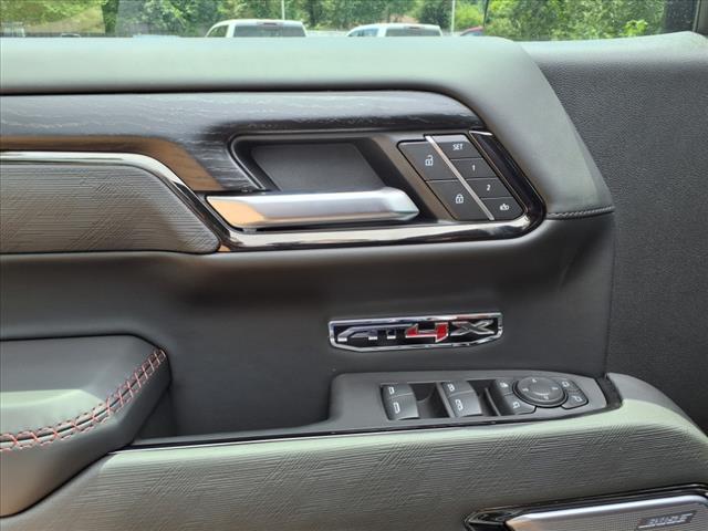 2025 GMC Sierra 1500 AT4X