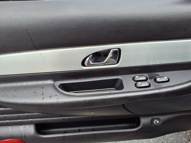 2004 Ford Thunderbird Deluxe