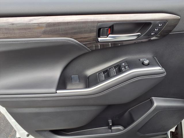 2025 Toyota Highlander Limited