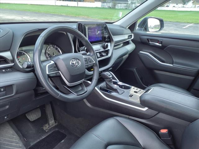 2024 Toyota Highlander LE