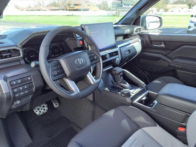 2025 Toyota Tacoma TRD Sport HV