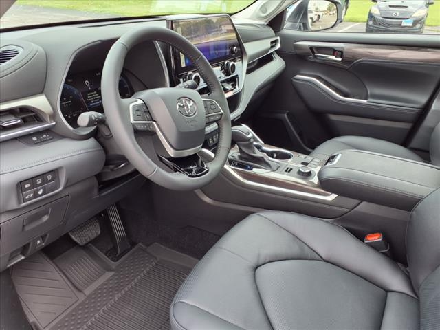 2025 Toyota Highlander Limited