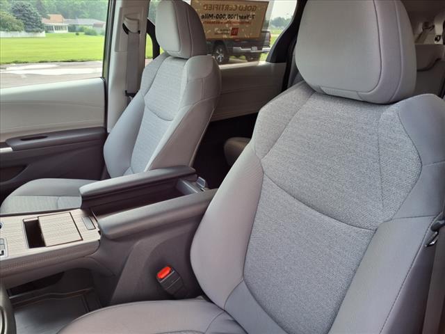 2024 Toyota Sienna LE 8-Passenger