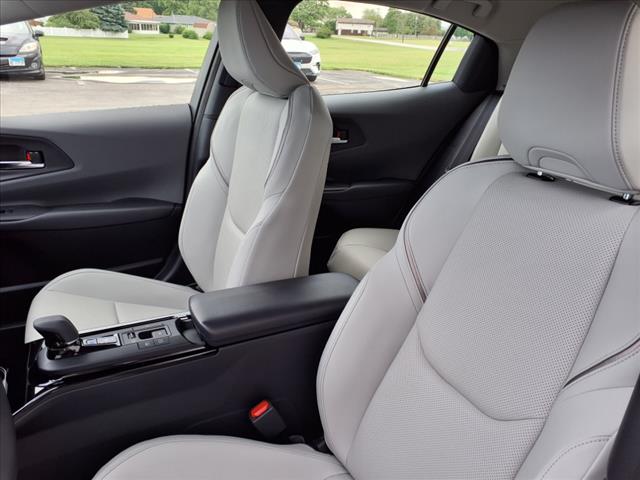 2025 Toyota Prius XLE