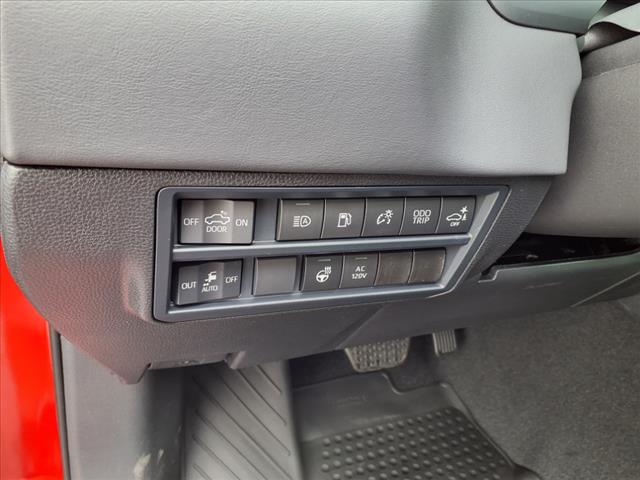 2025 Toyota Tundra Platinum HV