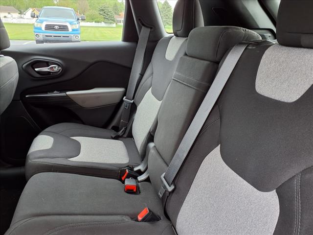 2014 Jeep Cherokee Sport