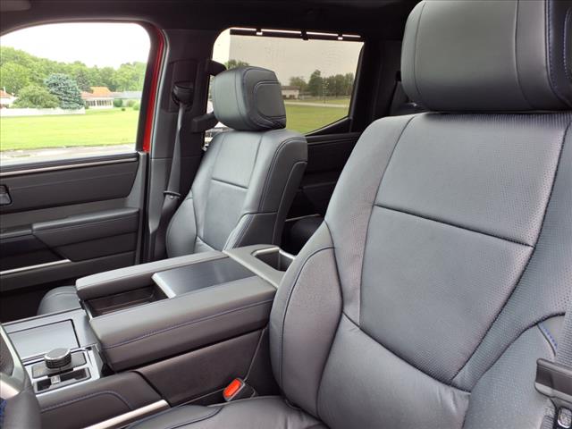 2025 Toyota Tundra Platinum HV