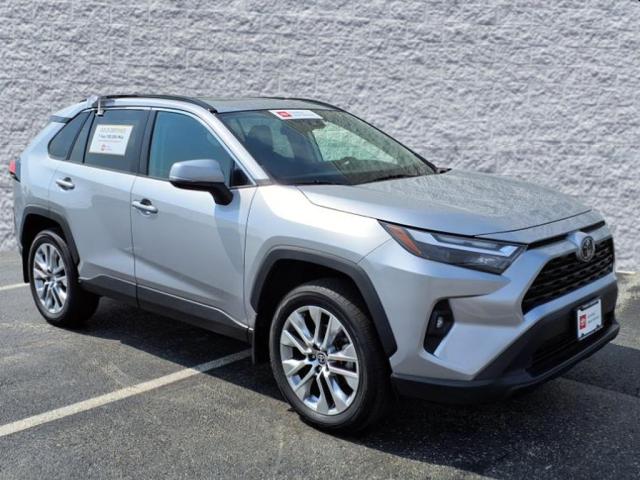 2022 Toyota RAV4 XLE Premium