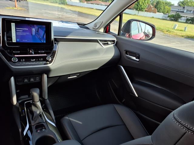 2025 Toyota Corolla Cross XLE