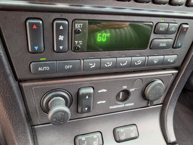 2004 Ford Thunderbird Deluxe