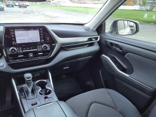 2022 Toyota Highlander L