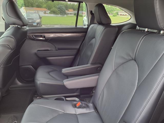 2025 Toyota Highlander Limited