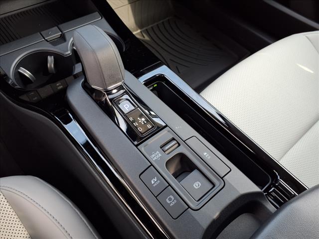 2025 Toyota Prius XLE