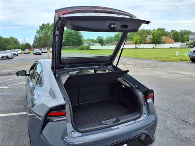 2025 Toyota Prius XLE
