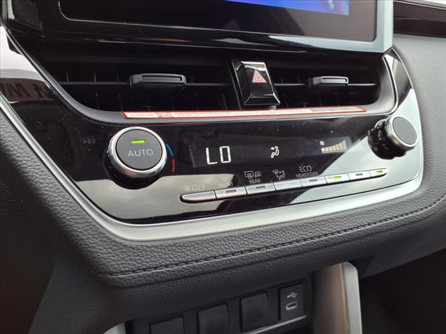 2025 Toyota Corolla Cross LE