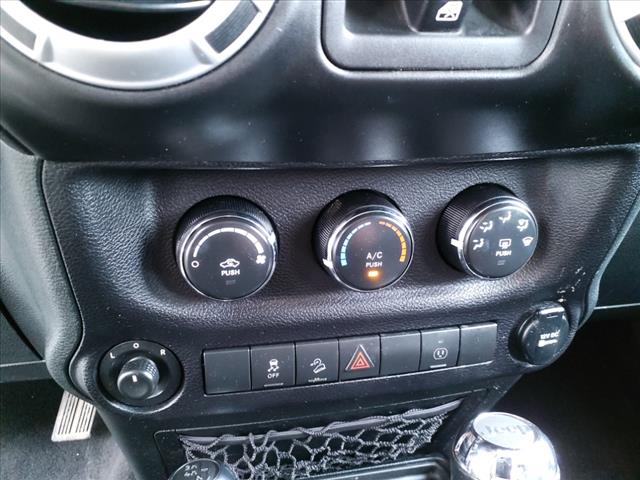 2015 Jeep Wrangler Unlimited Unlimited Sahara