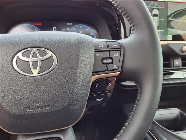 2025 Toyota Crown Signia Limited