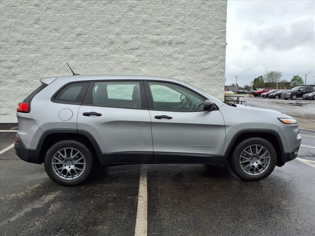 2014 Jeep Cherokee Sport