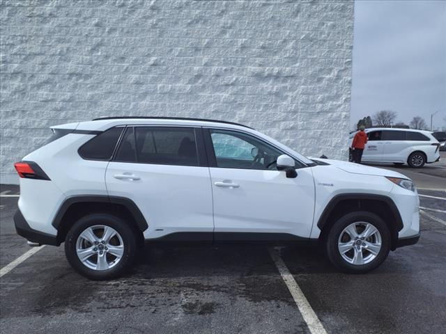 2021 Toyota RAV4 Hybrid XLE