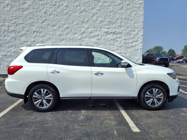 2020 Nissan Pathfinder S