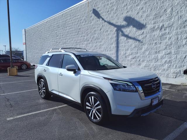 2023 Nissan Pathfinder Platinum