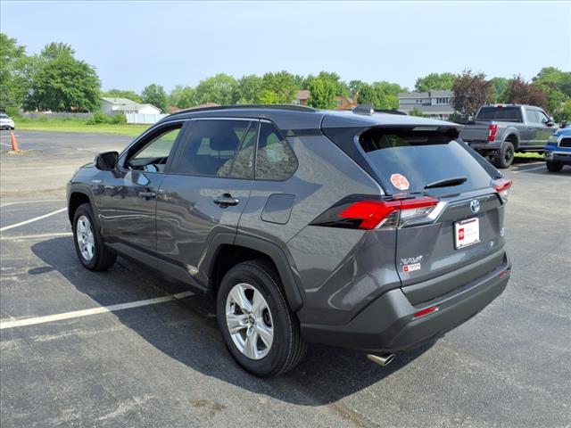 2021 Toyota RAV4 Hybrid XLE