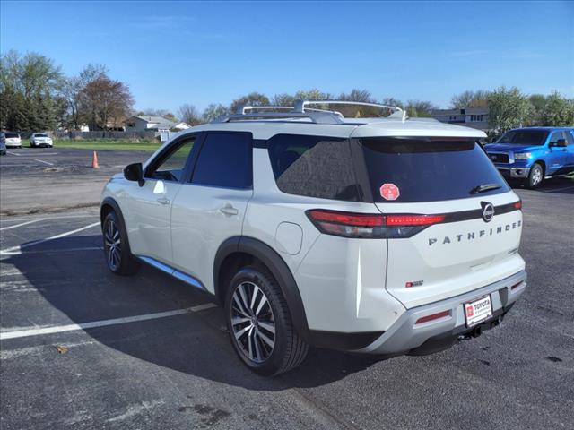 2023 Nissan Pathfinder Platinum