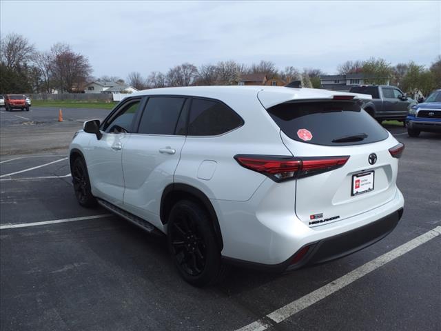 2022 Toyota Highlander L