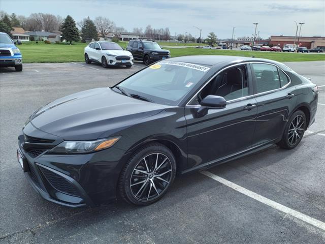 2021 Toyota Camry SE