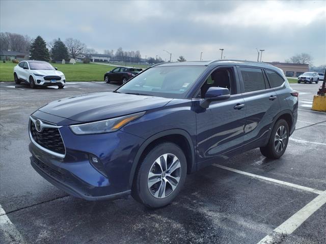 2024 Toyota Highlander LE