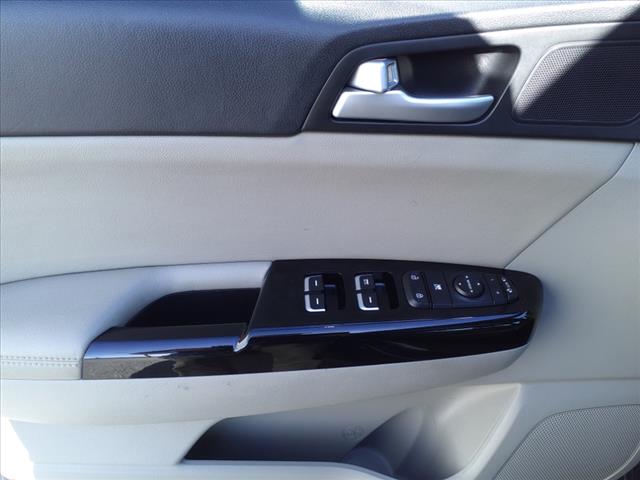 2022 Kia Sportage EX