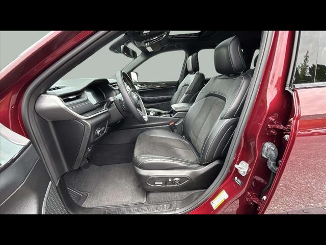 2022 Jeep Grand Cherokee Altitude - Photo 11
