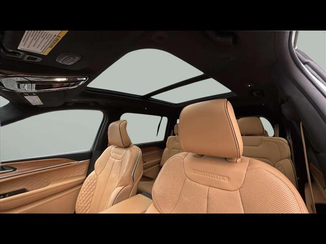 2022 Jeep Grand Cherokee L Summit Reserve - Photo 11