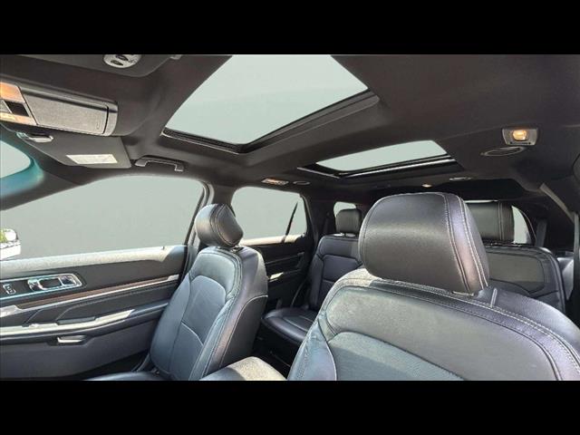 2016 Ford Explorer Limited - Photo 11