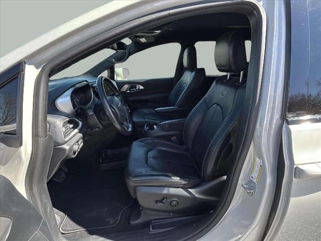 2020 Chrysler Pacifica Launch Edition - Photo 11