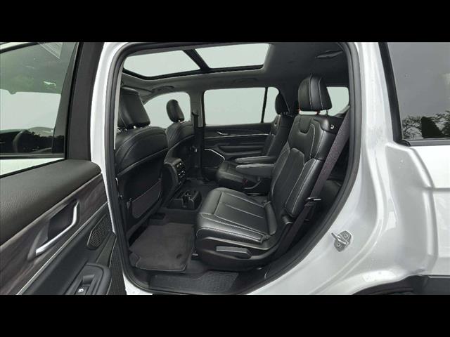 2022 Jeep Grand Cherokee L Limited - Photo 13
