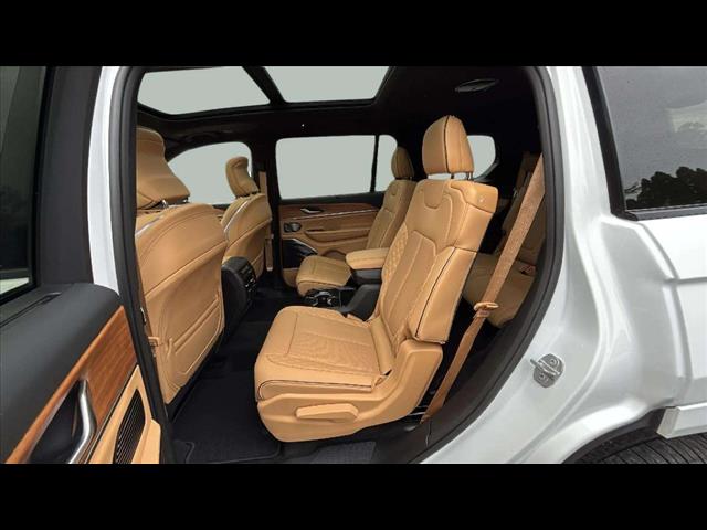 2022 Jeep Grand Cherokee L Summit Reserve - Photo 13