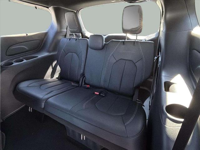 2020 Chrysler Pacifica Launch Edition - Photo 13