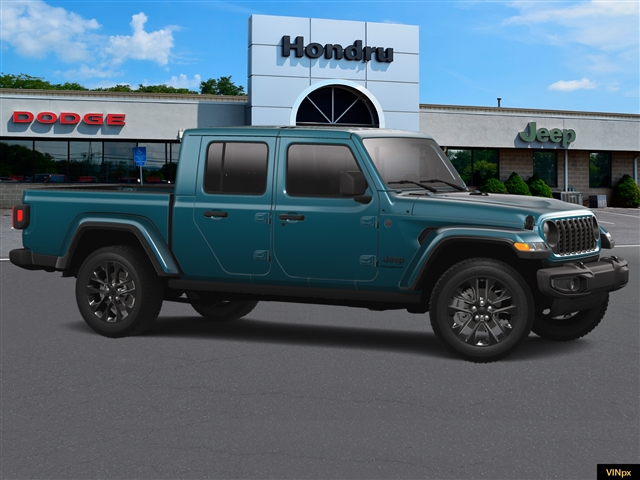 2025 Jeep Gladiator NightHawk