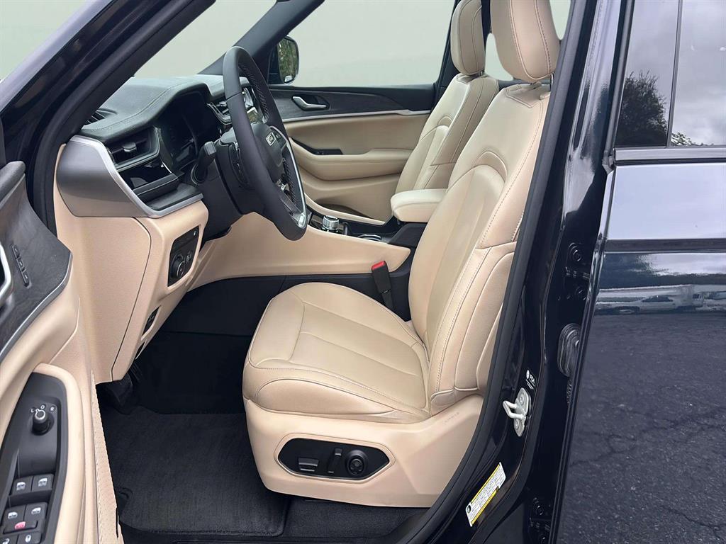 2023 Jeep Grand Cherokee 4xe Base 2023 Jeep Grand Cherokee 4xe Base