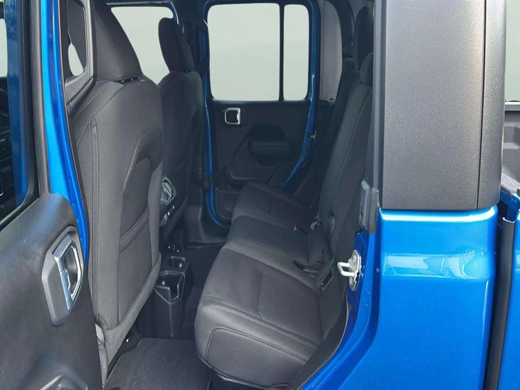 2021 Jeep Gladiator Willys 4x4 2021 Jeep Gladiator Willys 4x4