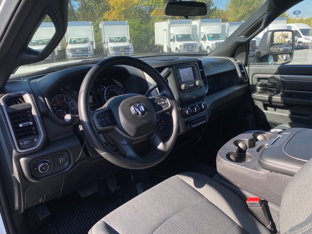2024 RAM Ram 5500 Chassis Cab RAM 5500 TRADESMAN CHASSIS REGULAR CAB 4X4 60 CA